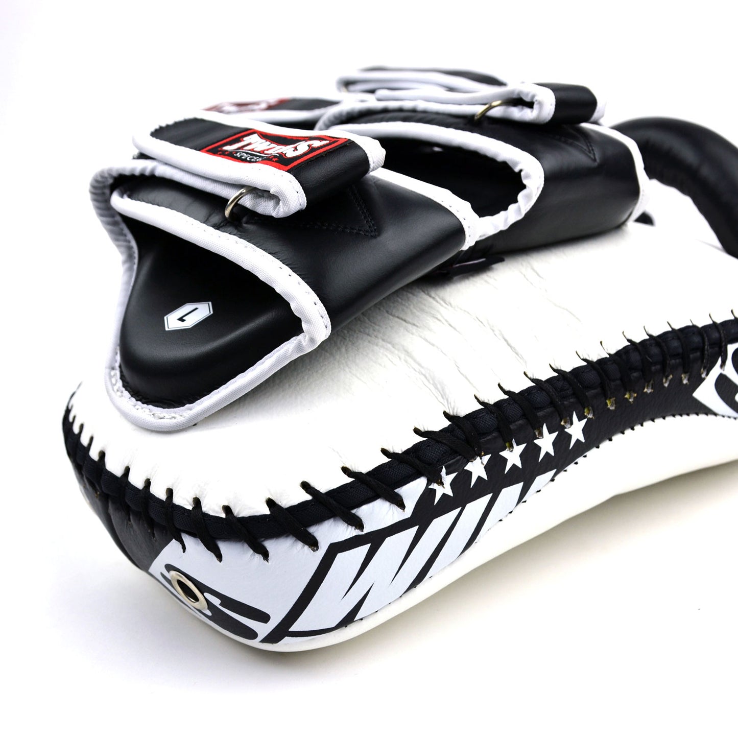 kpl12-twins-deluxe-curved-leather-kick-pads-white-black-3