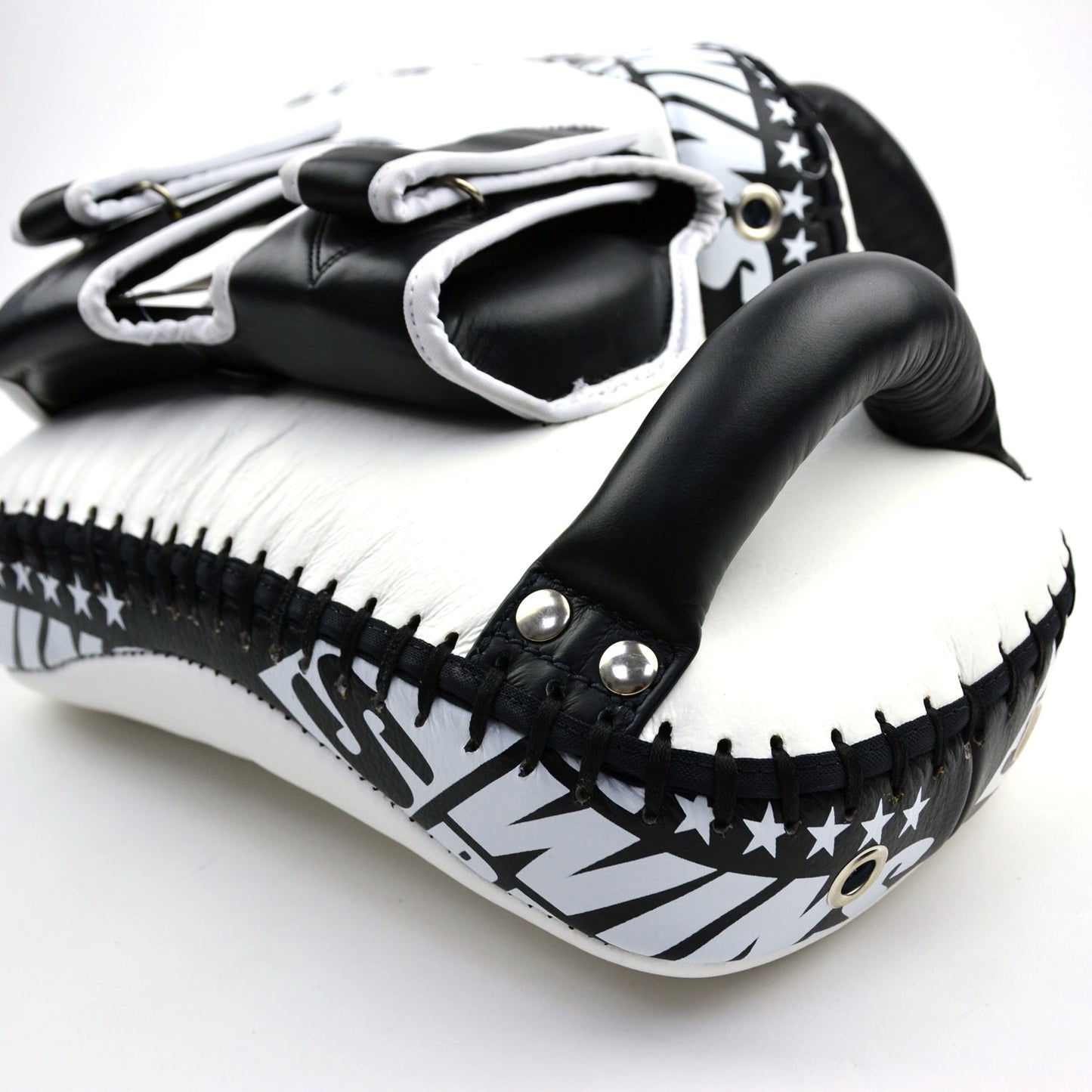 kpl12-twins-deluxe-curved-leather-kick-pads-white-black-4