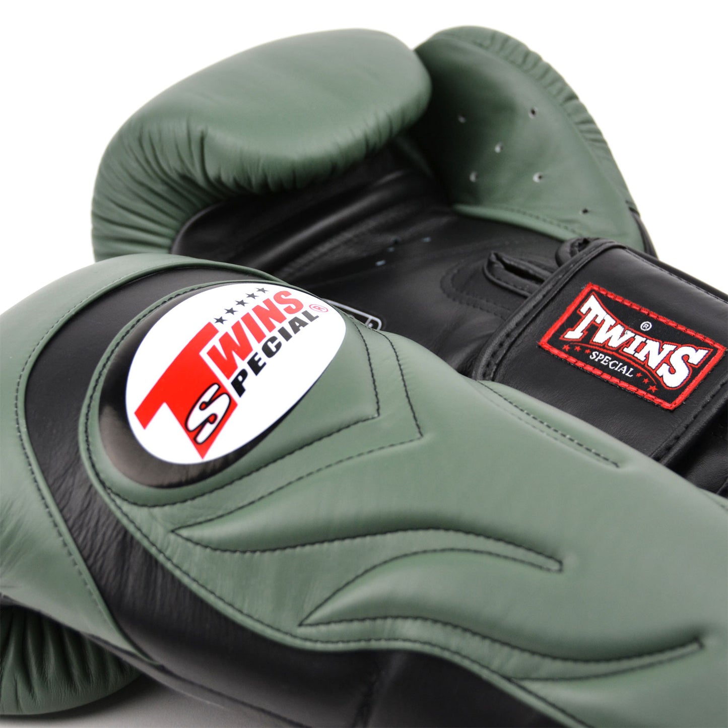 bgvl6-twins-long-cuff-boxing-gloves-olive-black-2