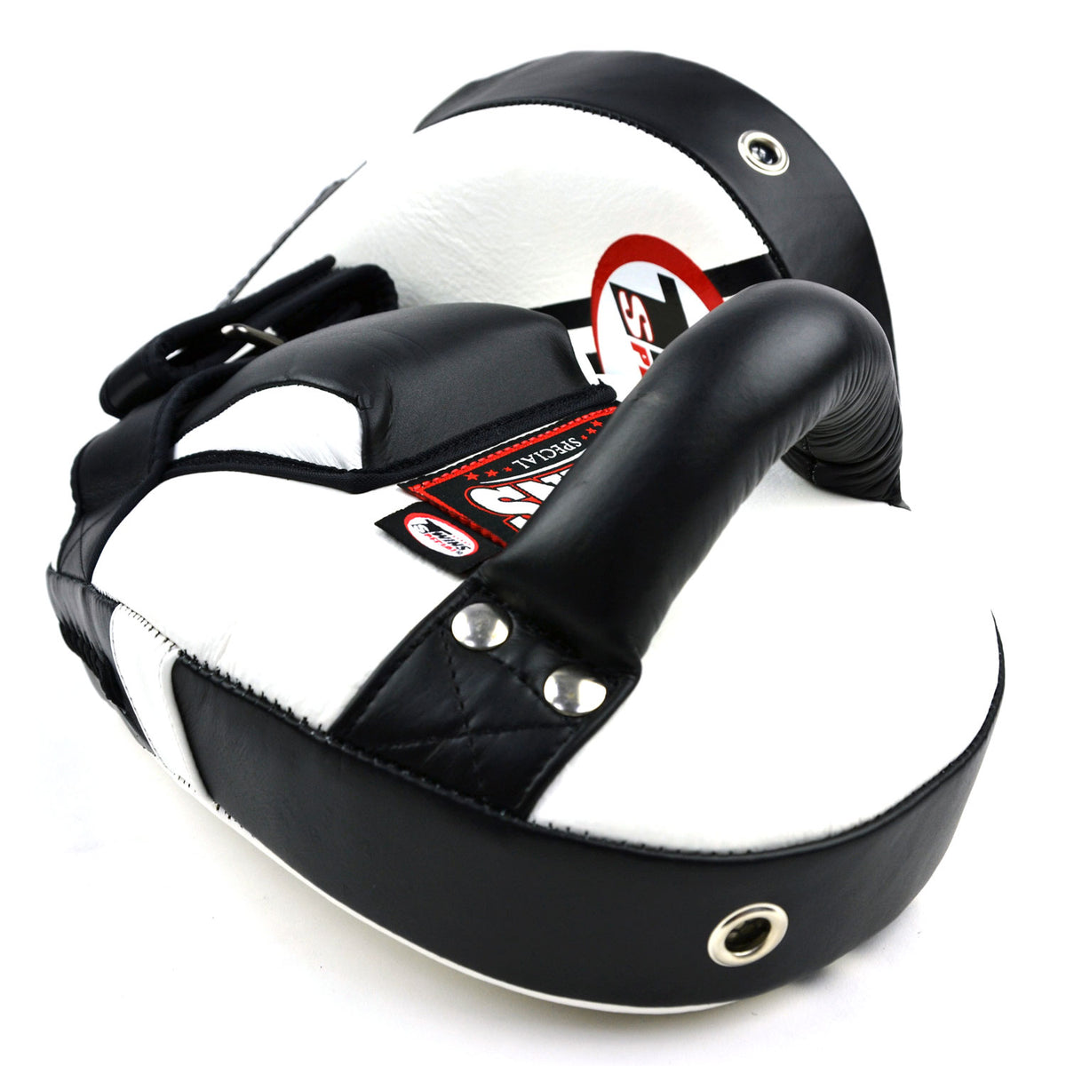 kpl11-twins-curved-leaf-shape-kick-pads-white-black-4