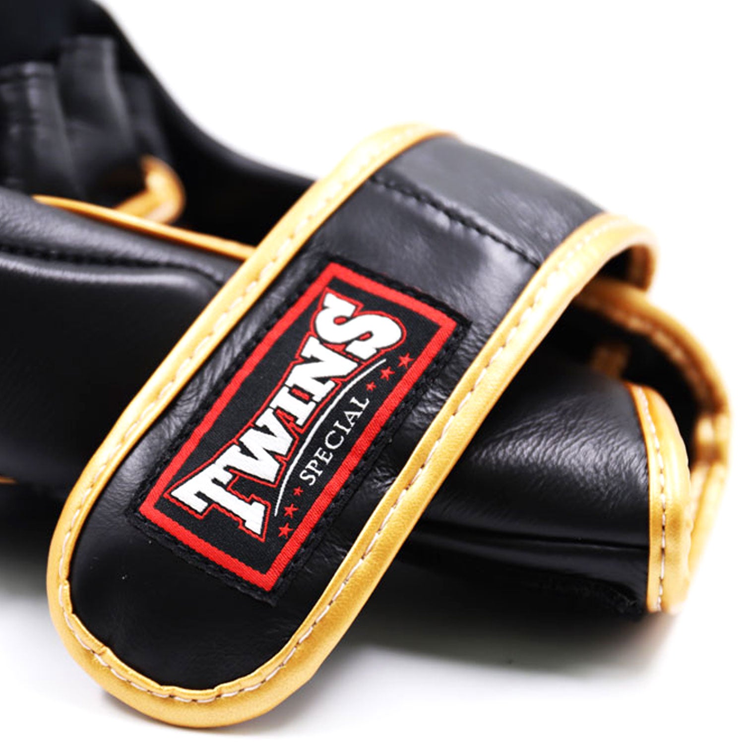 Twins Special GGL14 MMA Sparring Gloves - Black-Gold – Muaythai-Boxing
